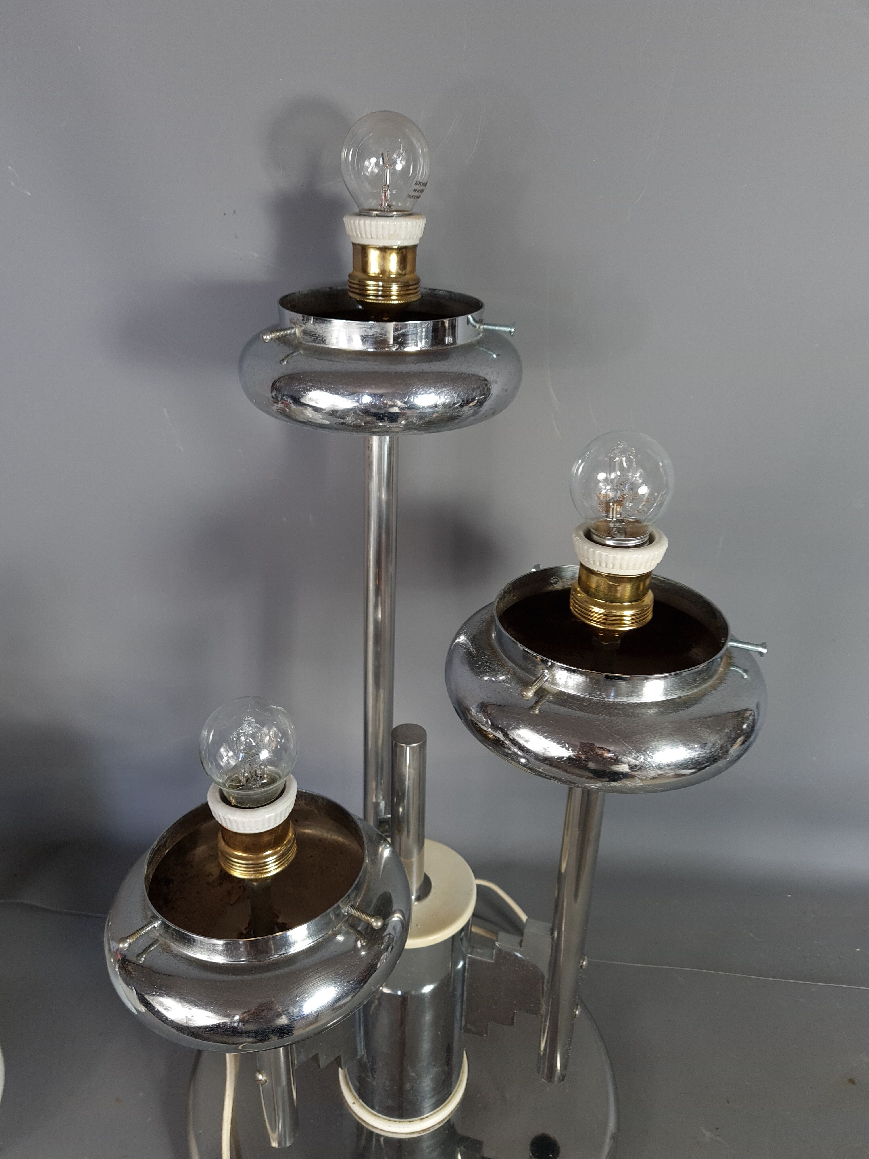 Chrome metal lamp and glassware Mazzega vintage 50s with Art-Deco connotation. H: 71 cm.