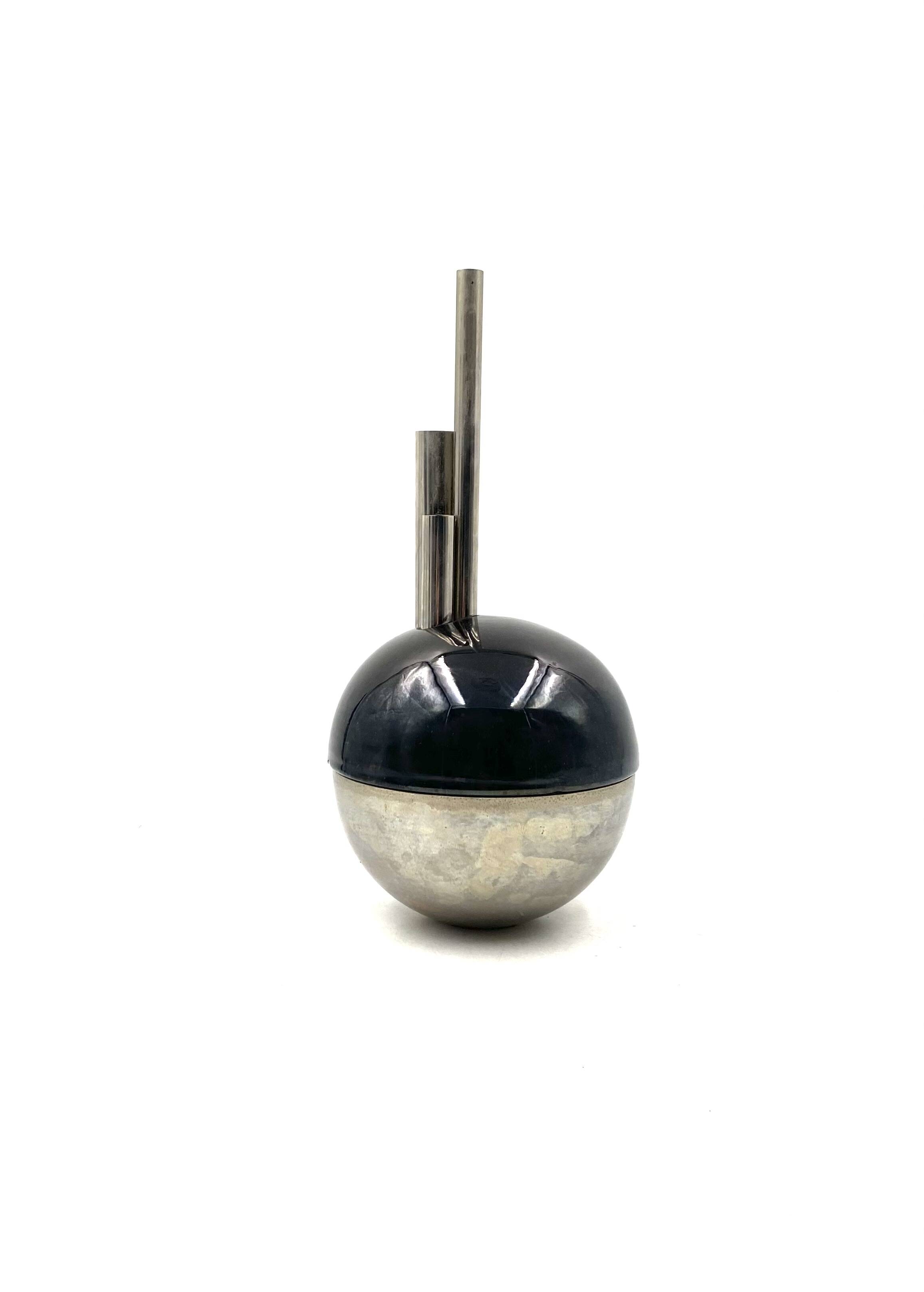 Mario Bertozzi, ceramic spherical vase, Marber Italy, 1970s