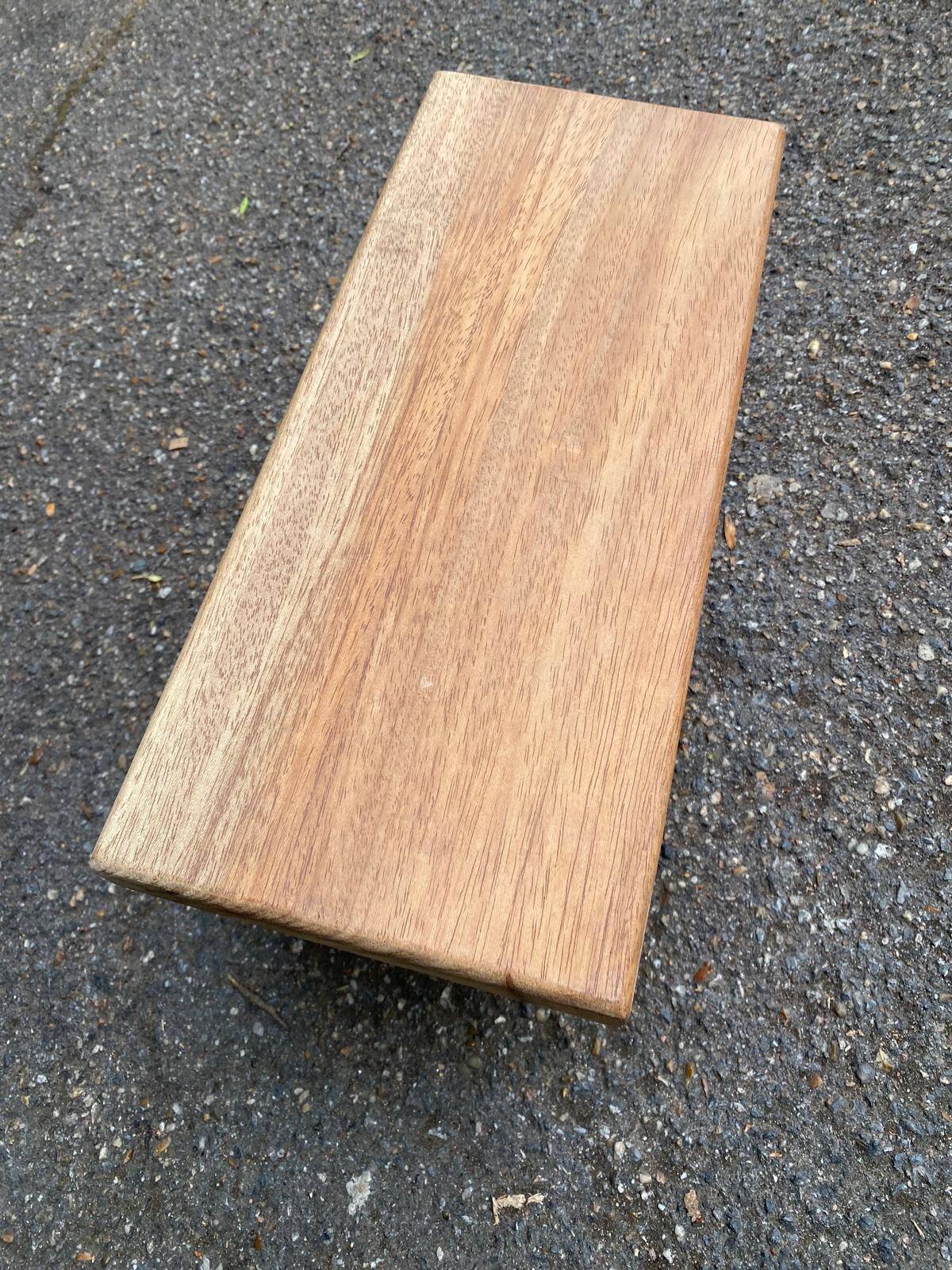 Meditation yoga stool in solid teak