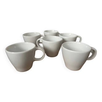 Lot 6 tasses à café Bugatti