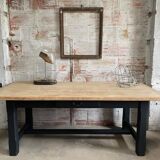 Farm table