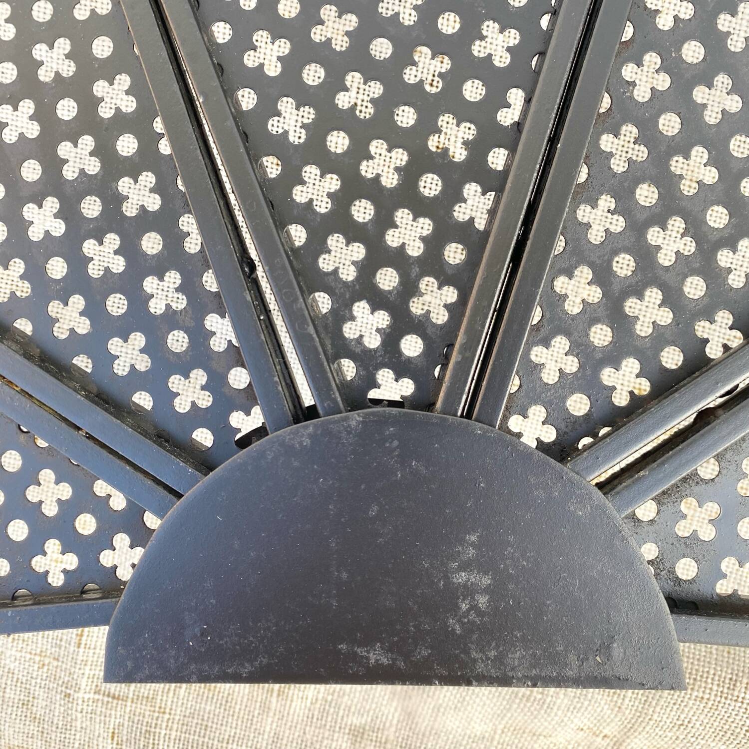 Vintage 1950s fireplace screen, fan shape.