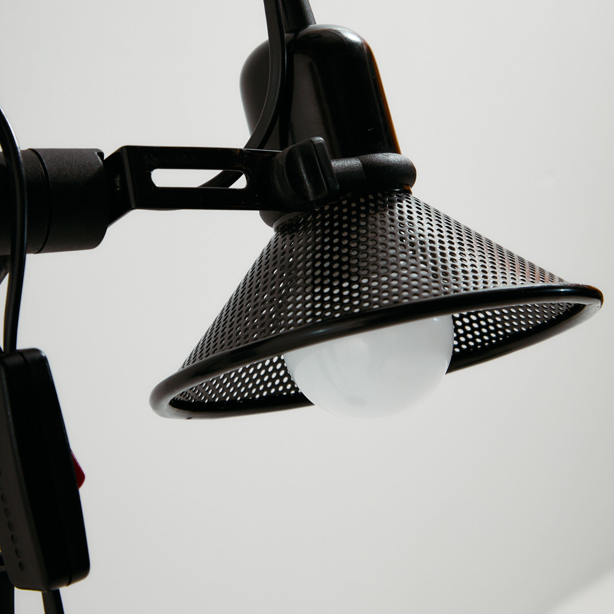 Metal floor lamp