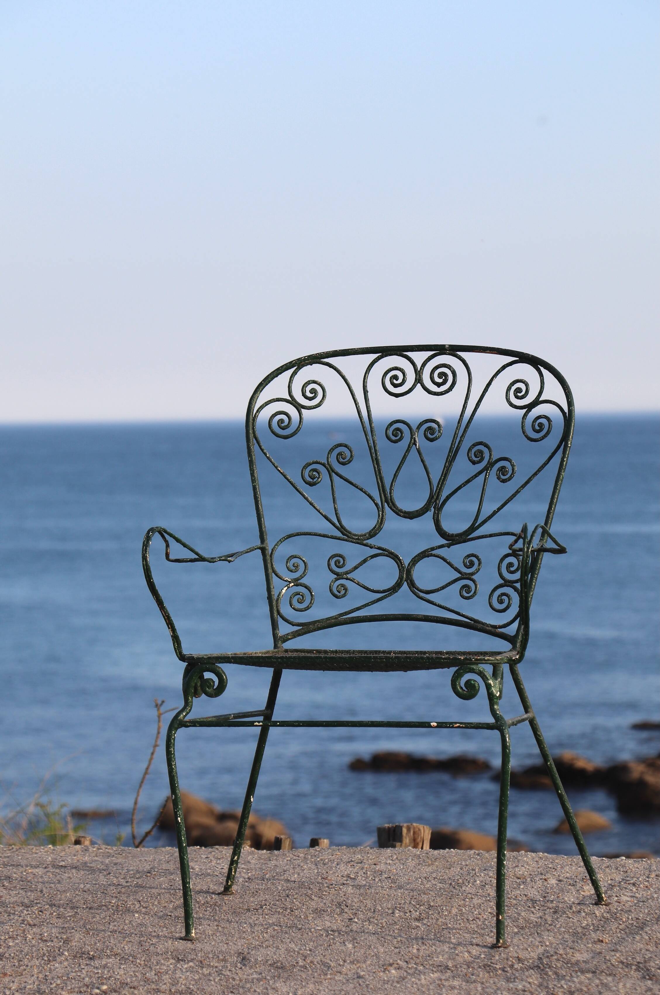 Set of 4 wrought iron garden chairs, France, 20th century