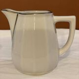 Pot à lait "bistro" en porcelaine blanche.