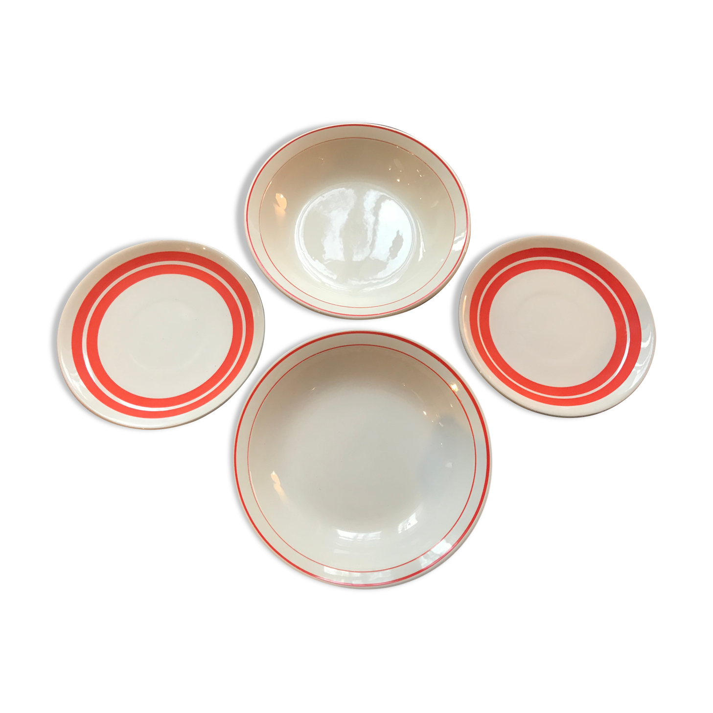 Series of 4 plates