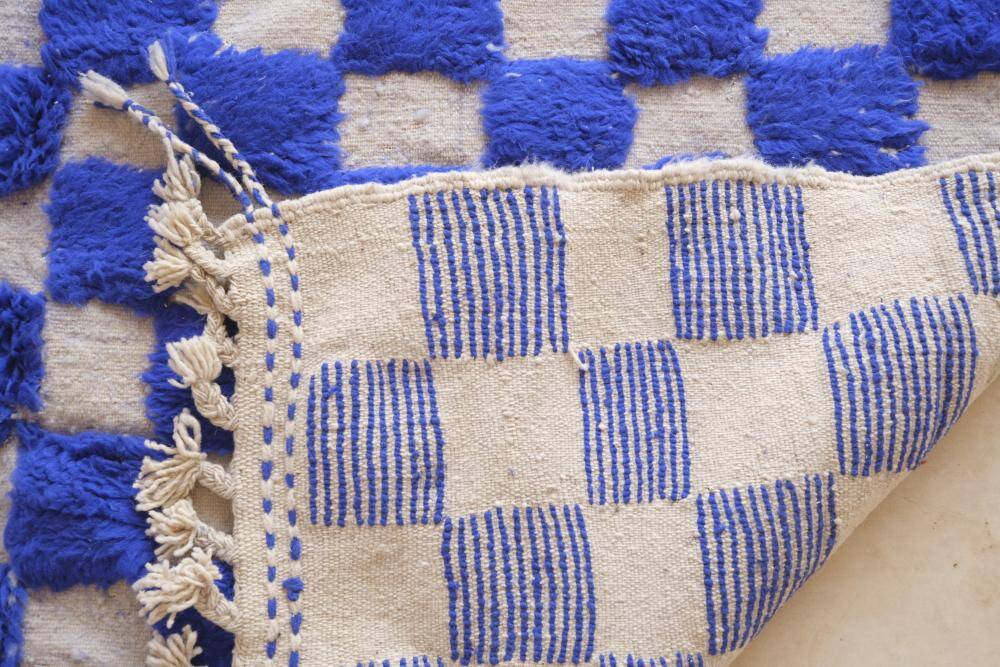 Moroccan blue checkered rug - 289 x 225 cm