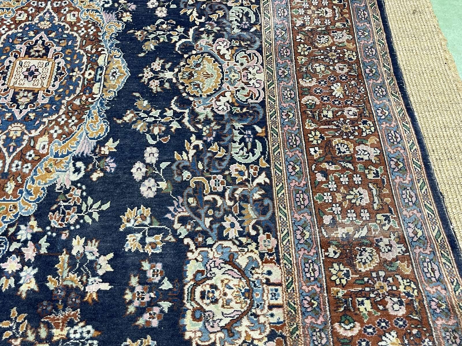 Handmade wool Iranian carpet - 2.45m x 1.40m