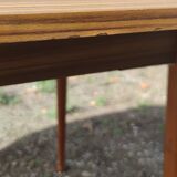 Vintage extendable round table