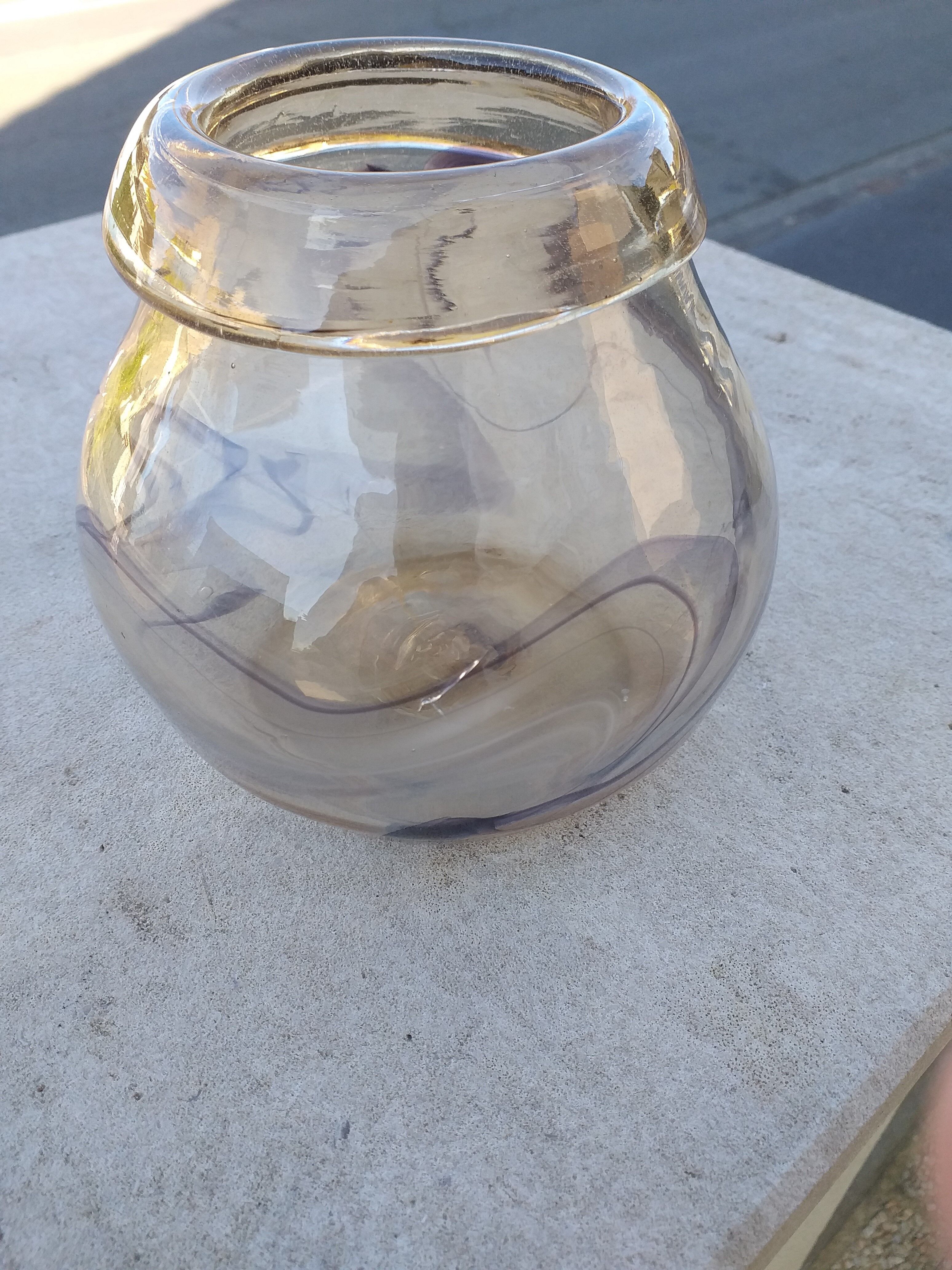 Smoked glass paste vase with 70s Vintage purple inclusions Maure-Vieil - Bob le Bleis