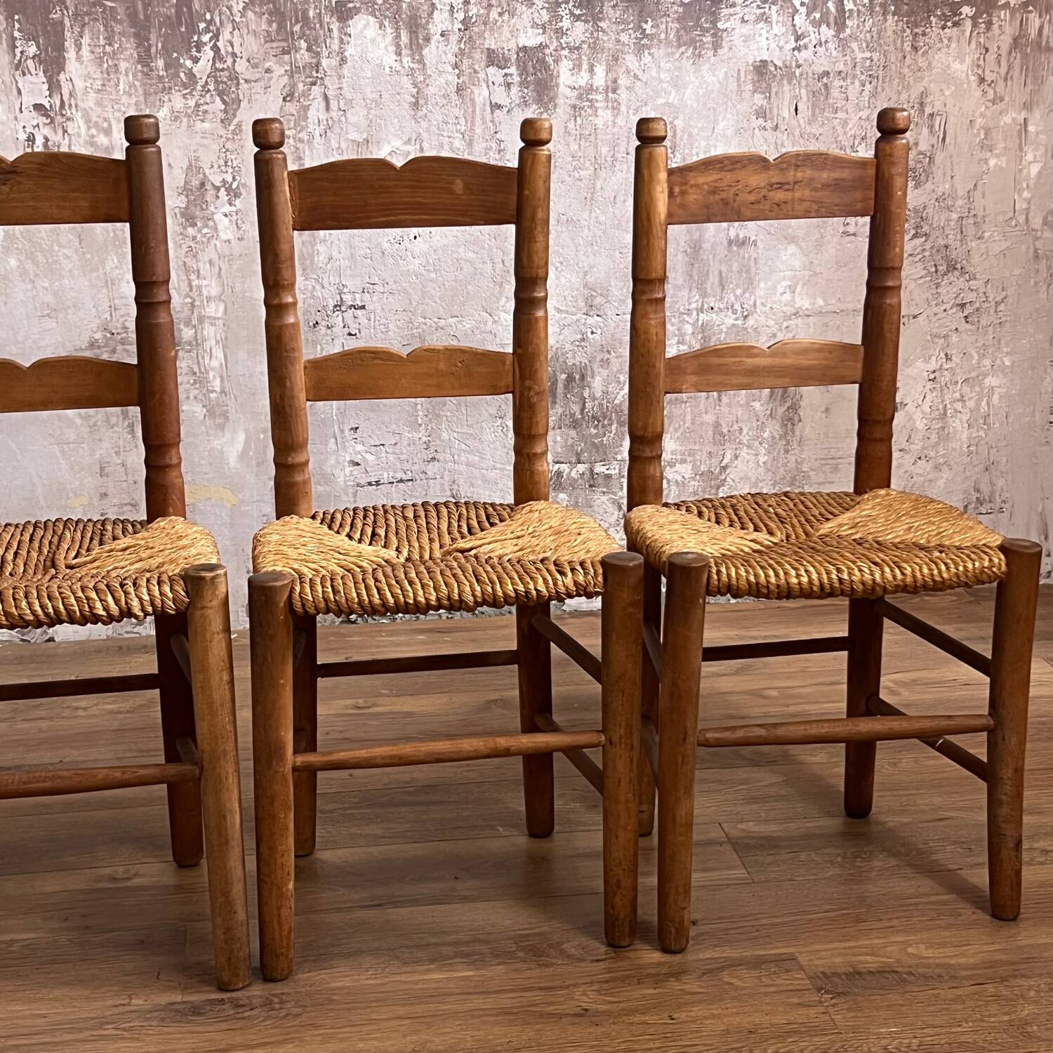 4 Folk Art chairs in wood and straw
