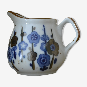 Stoneware milk pot with blue flowers