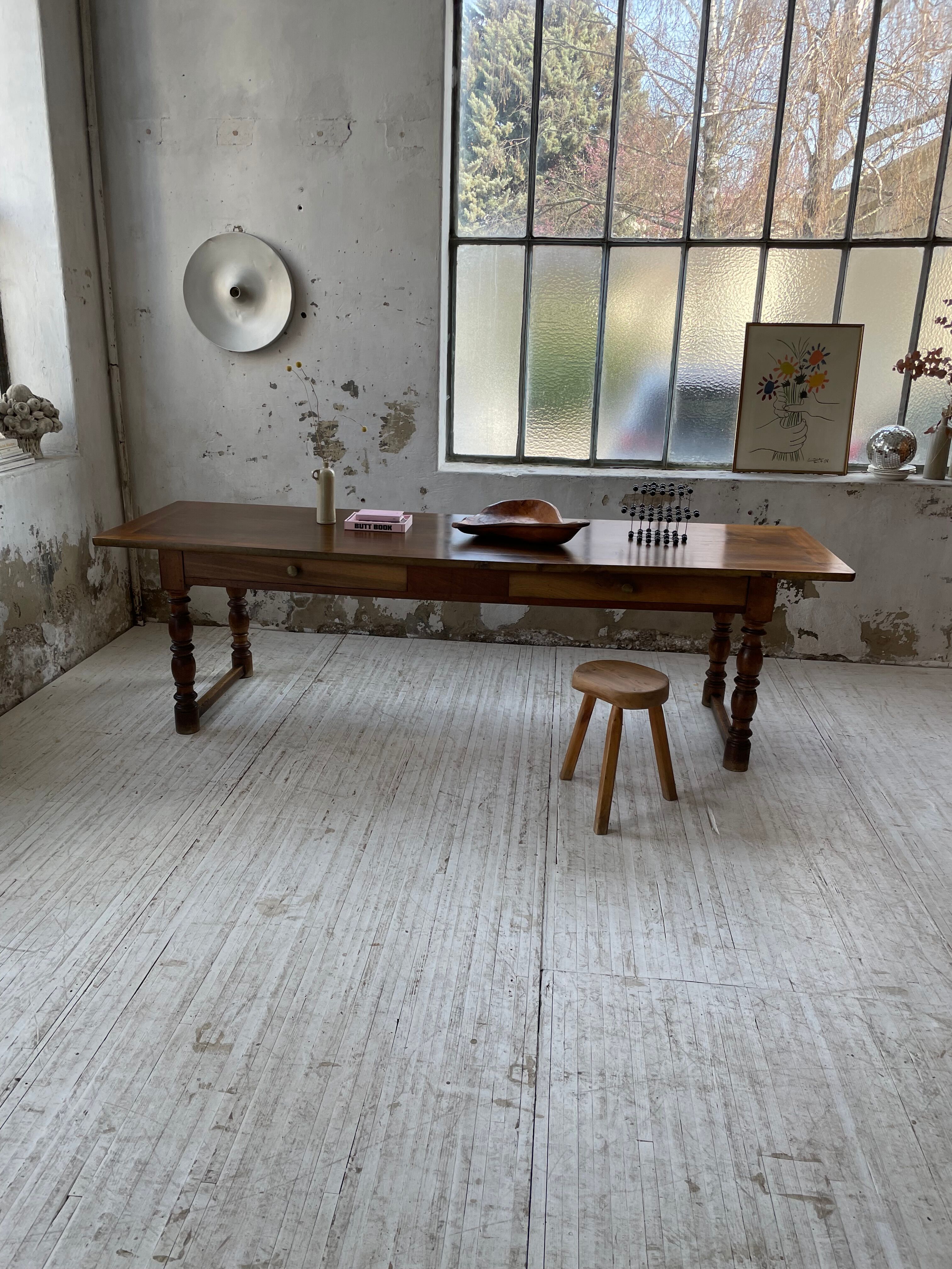 Table of draper firm walnut 260cm