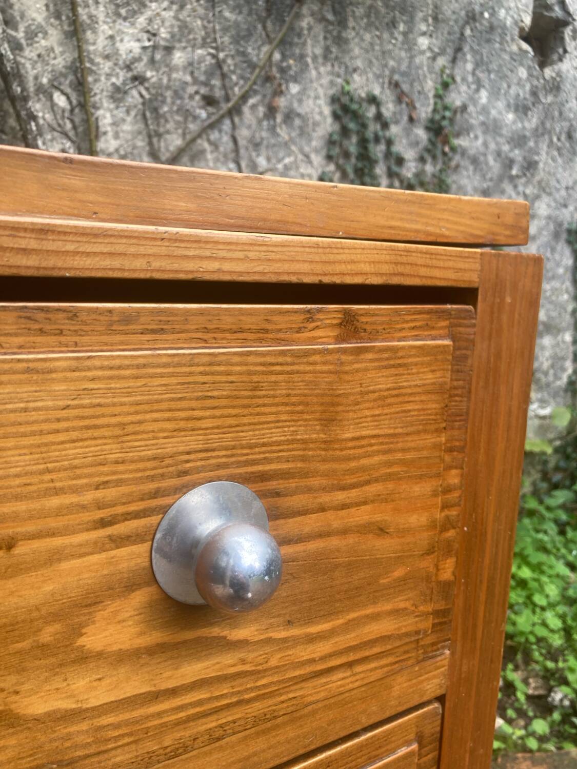 Vintage pine chest of drawers