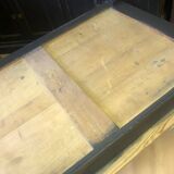 Desk table