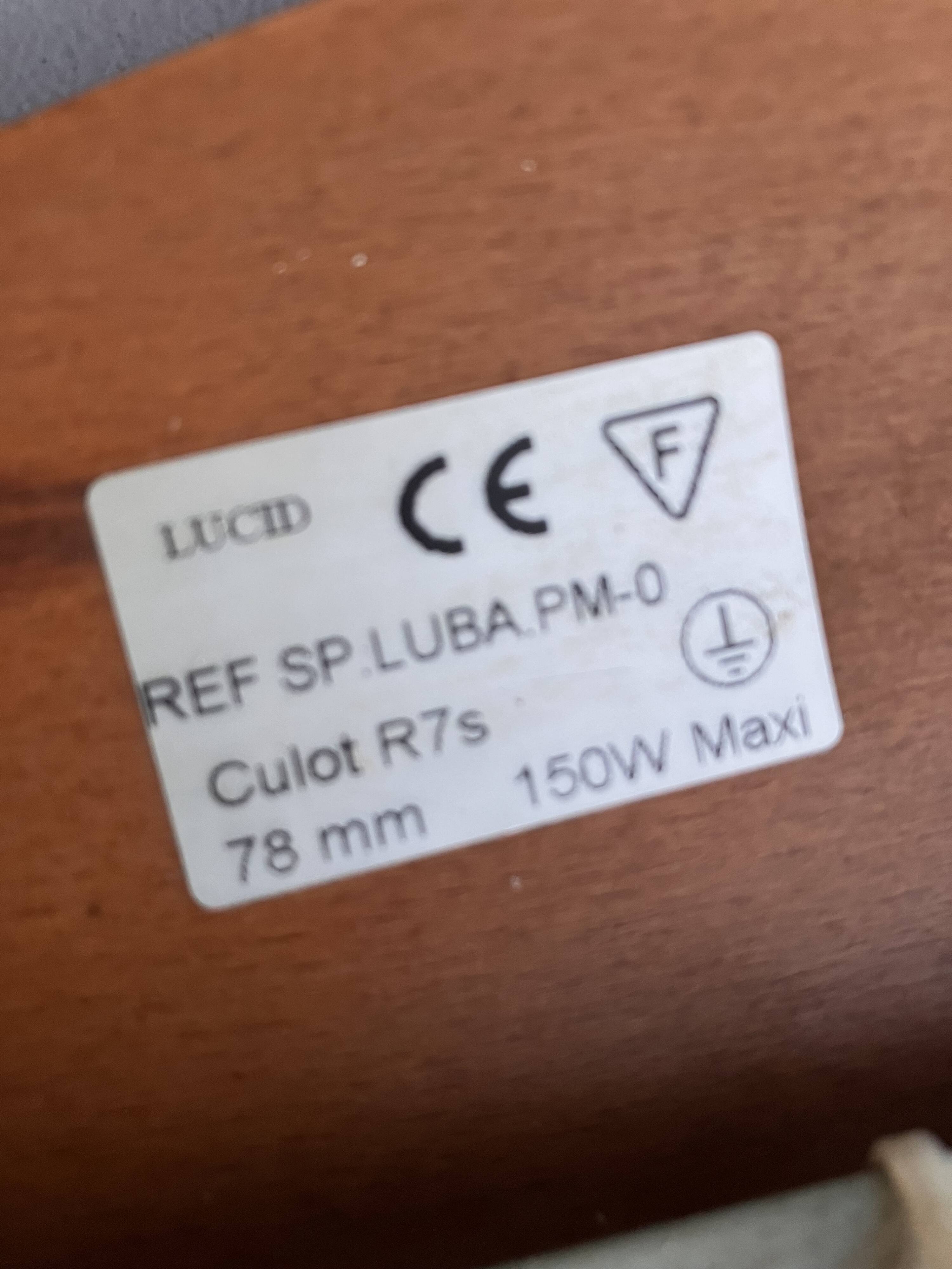 Suspension design Lucid in thermoformed French wood