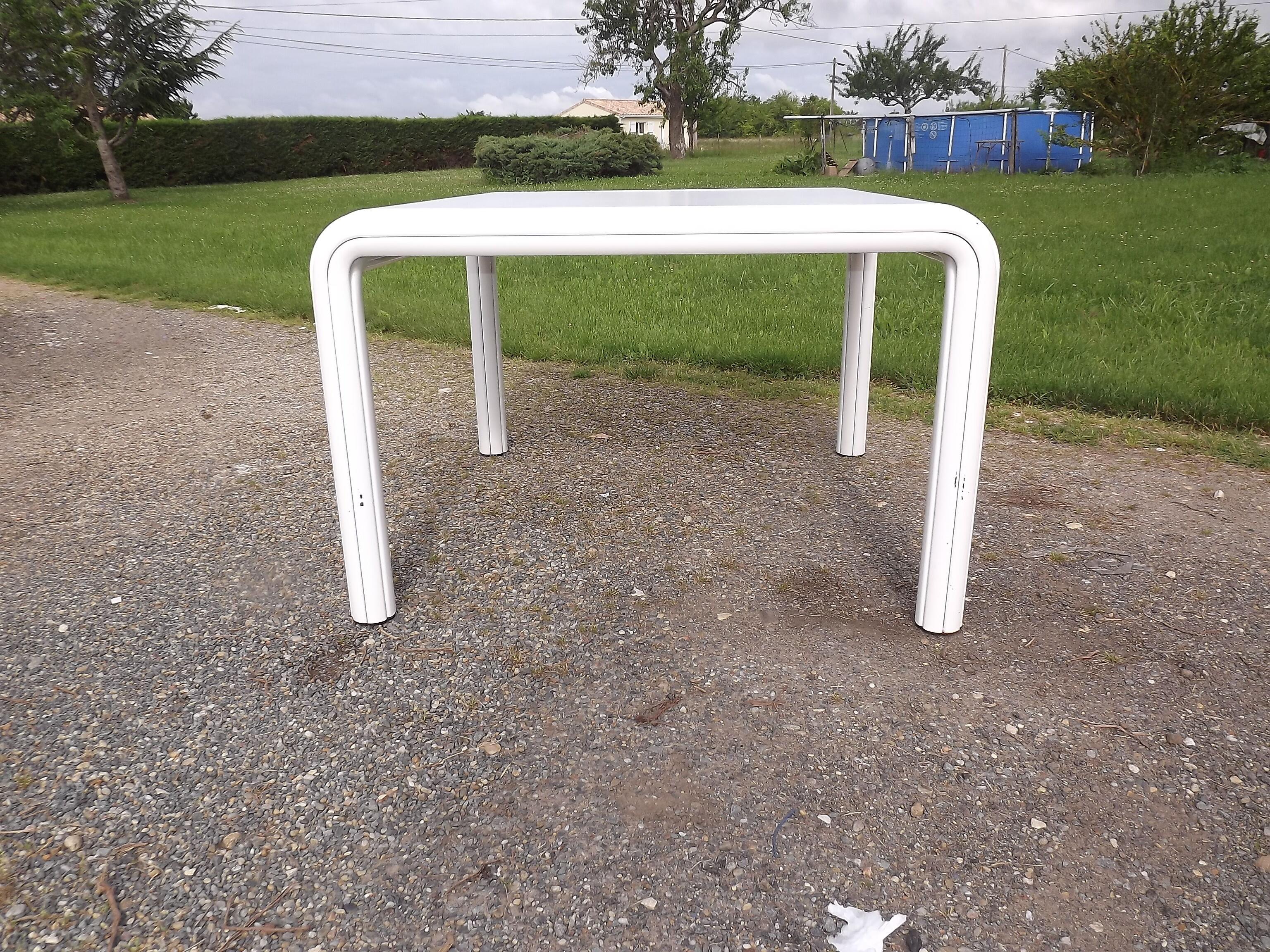 Table by Gae Aulenti for Knoll