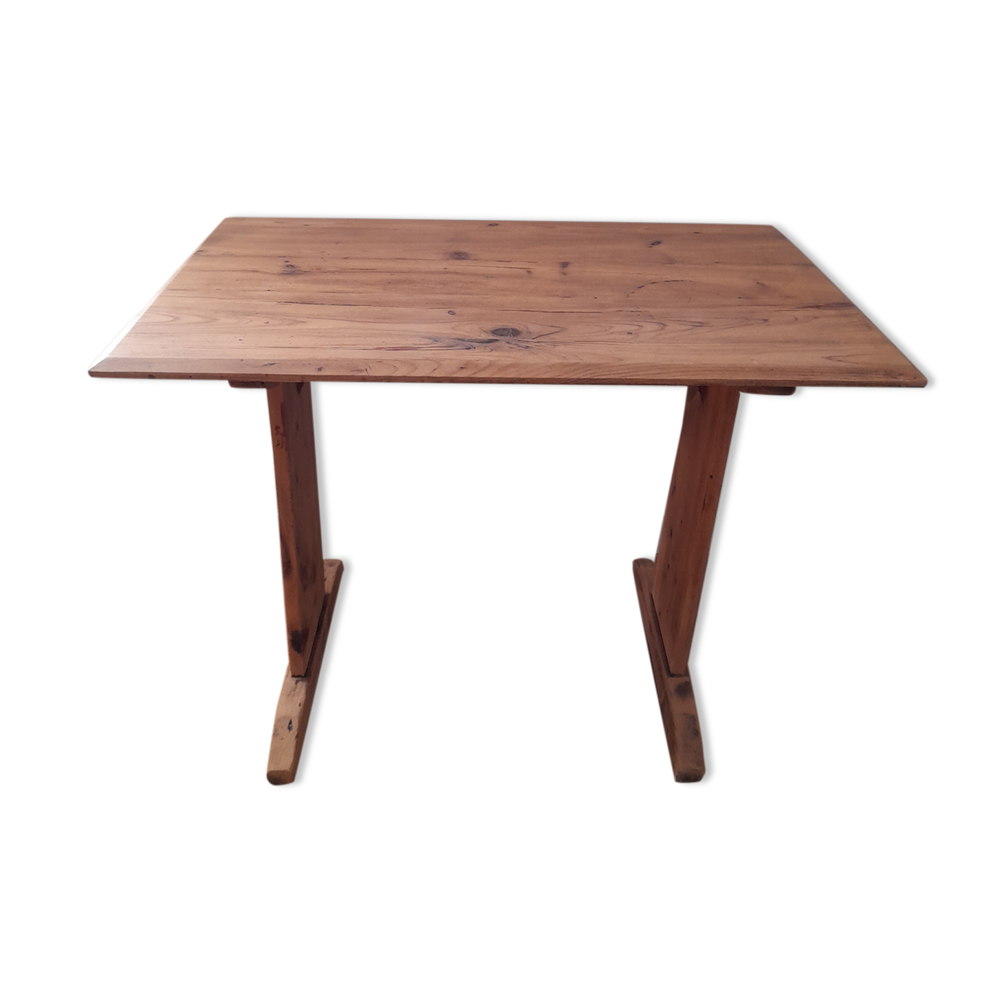Bistro table