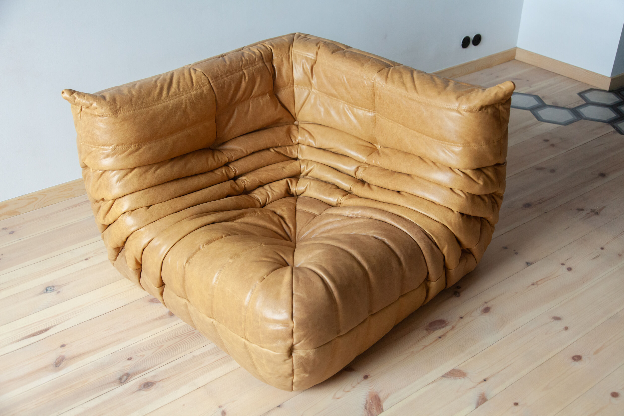 Togo corner armchair set model designed by Michel Ducaroy 1973