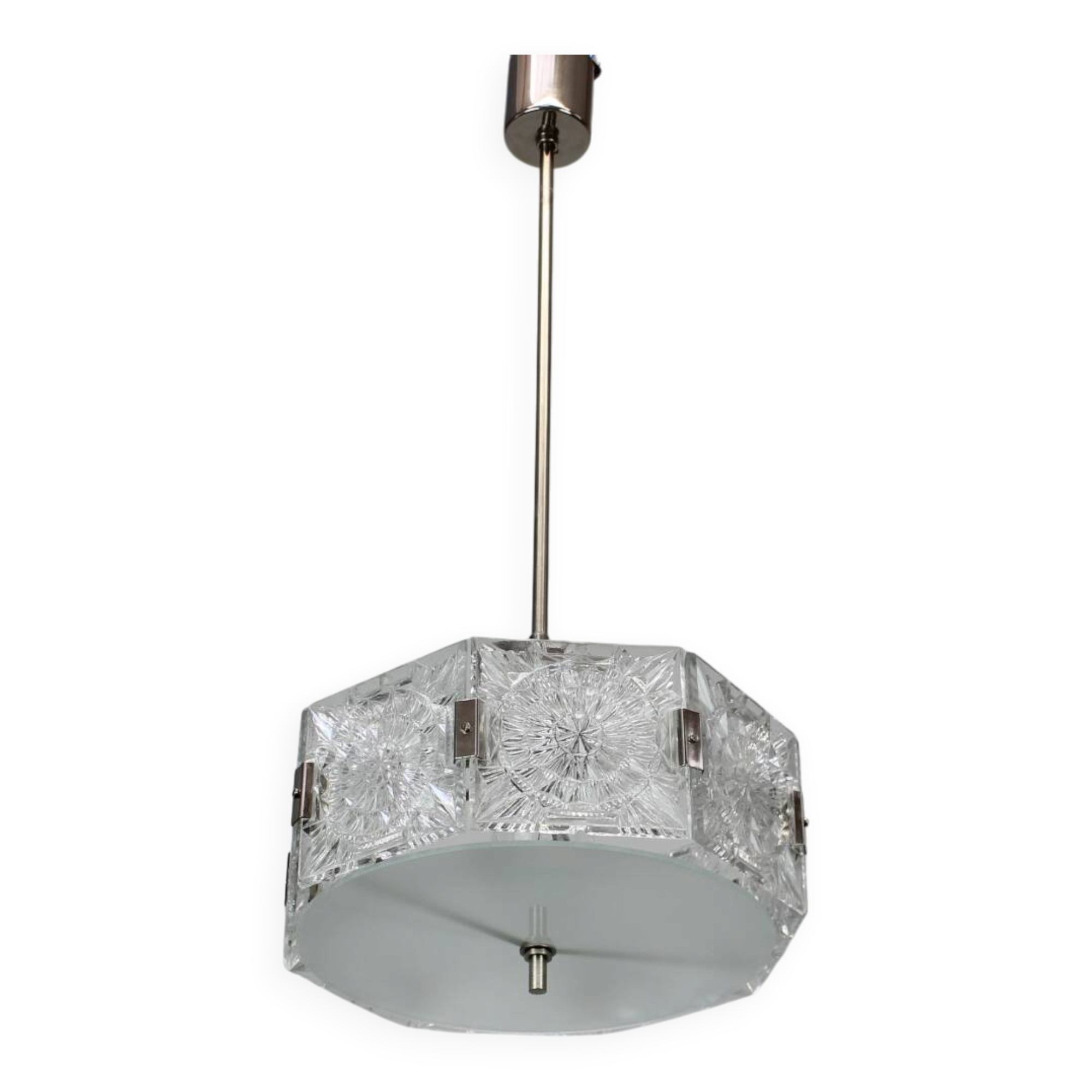 Suspension en verre taillé de Kamenický Šenov et chrome des années 1970 en Tchécoslovaquie