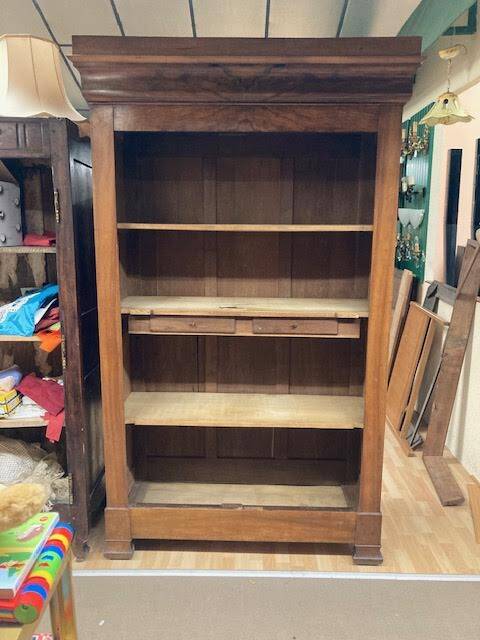 Antique 2-door wardrobe