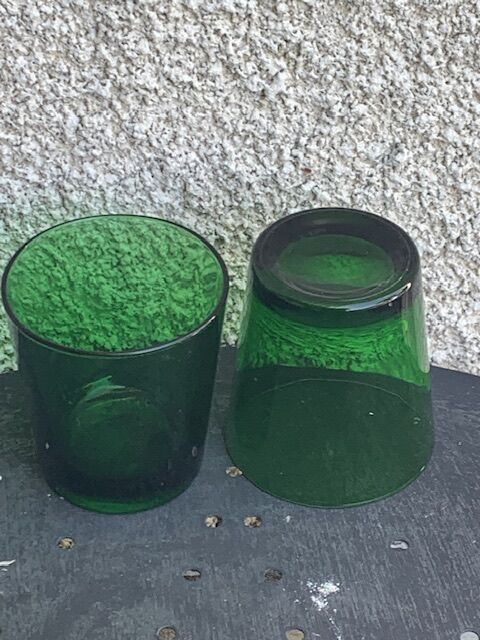 5 glasses in green glass with water or aperitif, made in italy, vintage