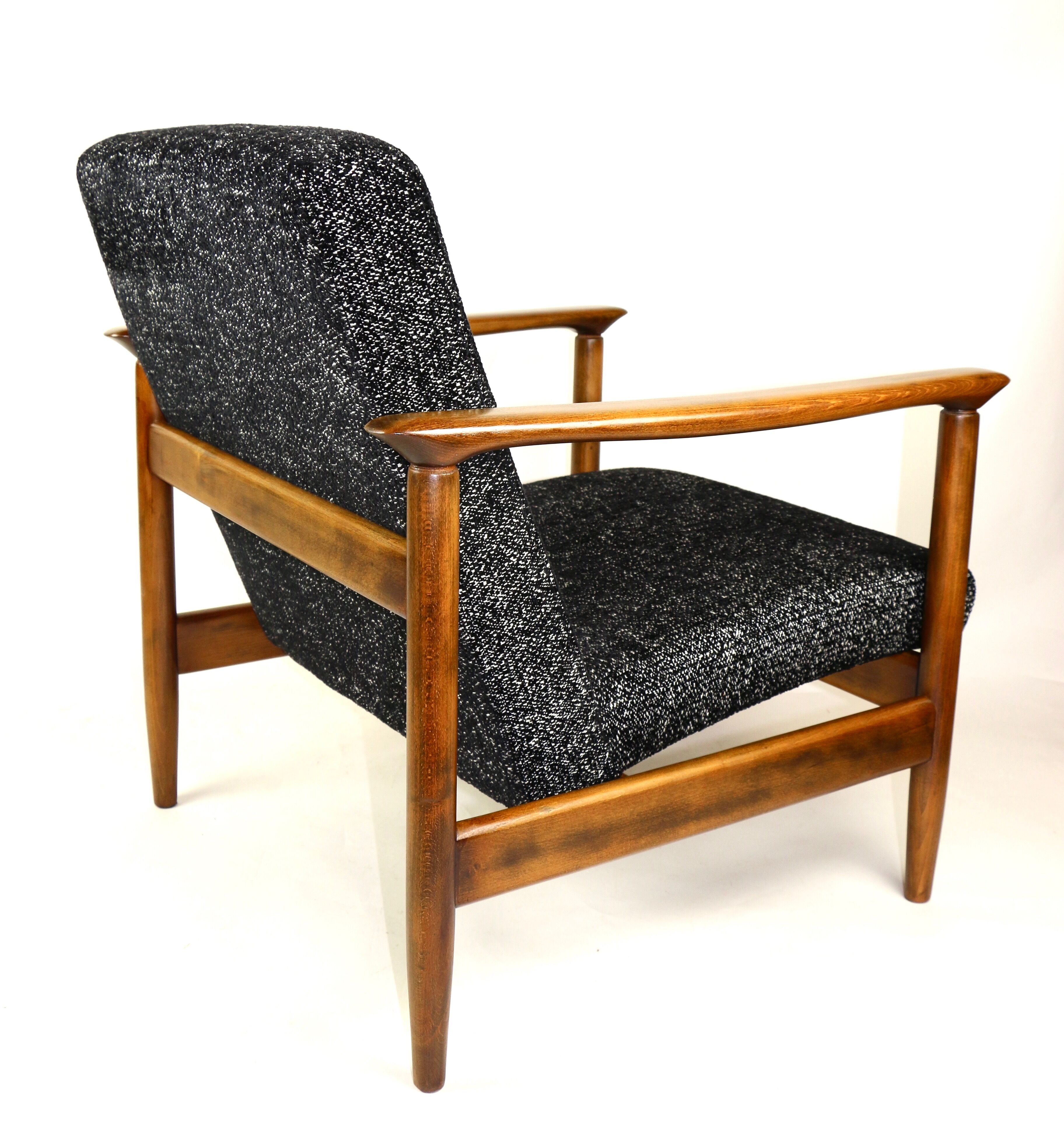 Fauteuil noir par Edmund Homa, années 1970