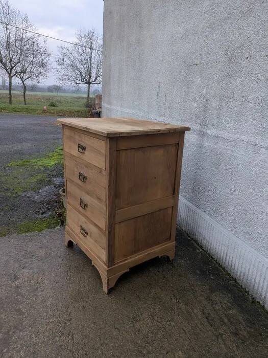 High chest of drawers