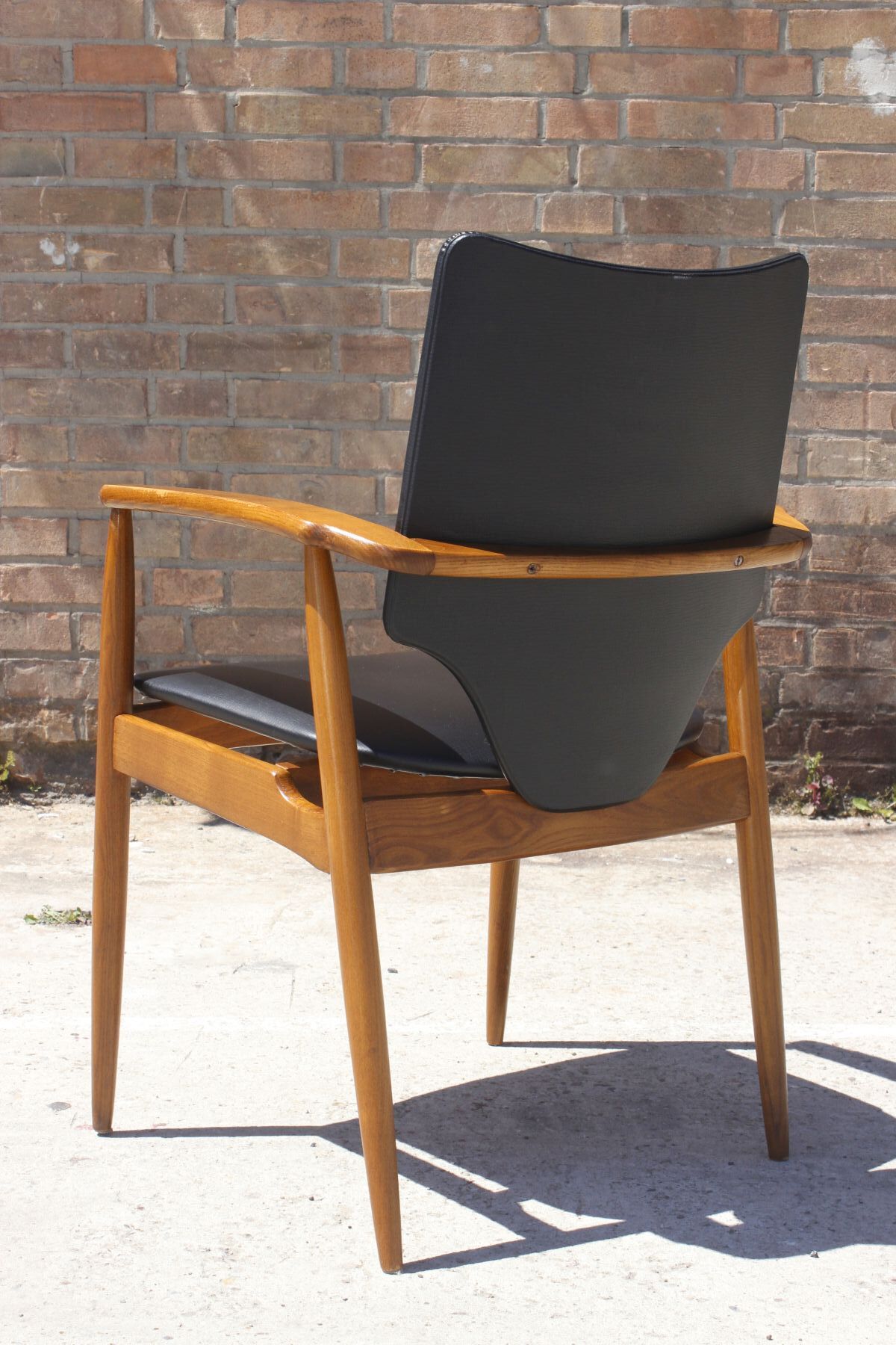 Vintage Scandinavian teak & skaï armchair, Denmark circa 1950