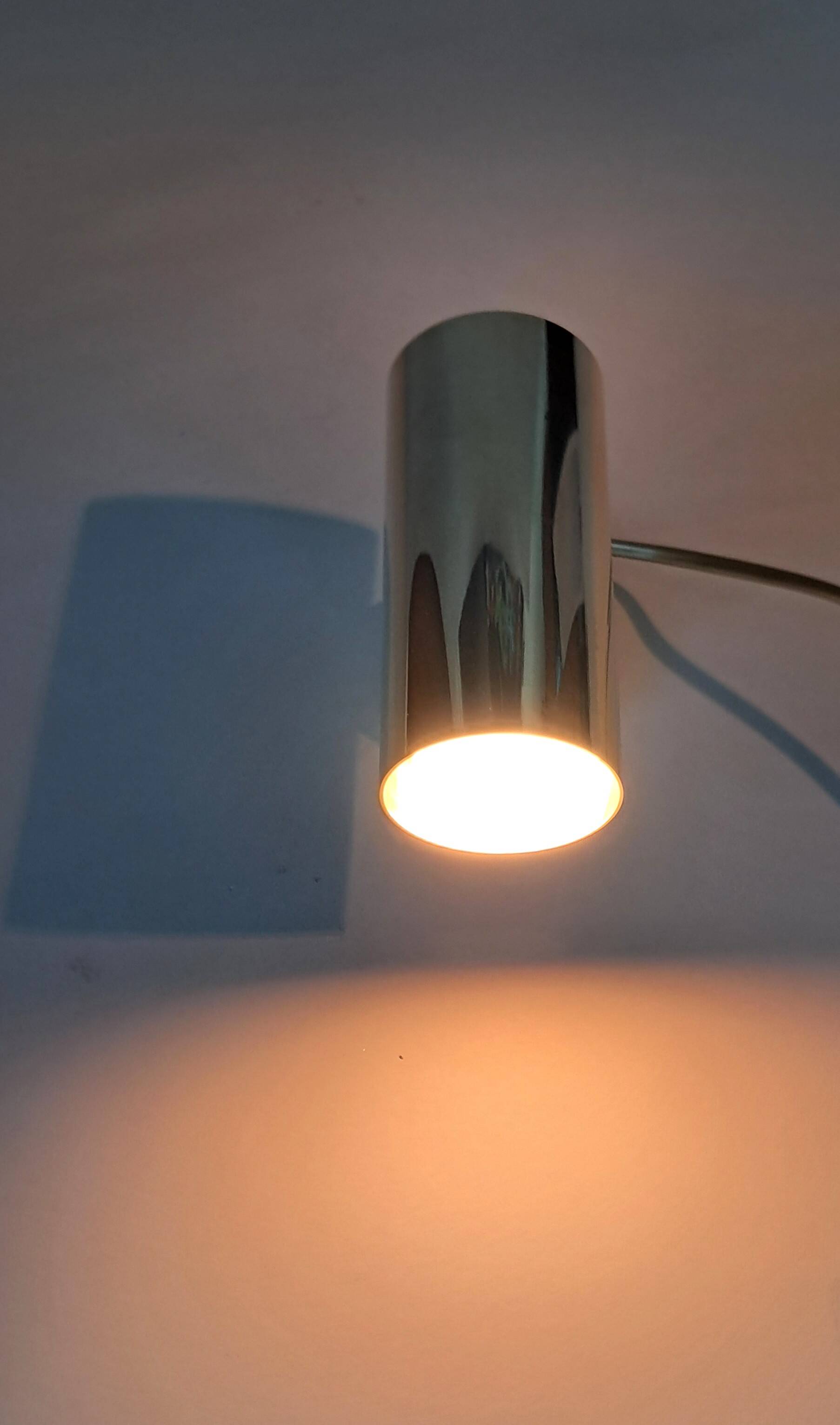 Modernist wall lamp in gilded brass, Italy 1970/1980.