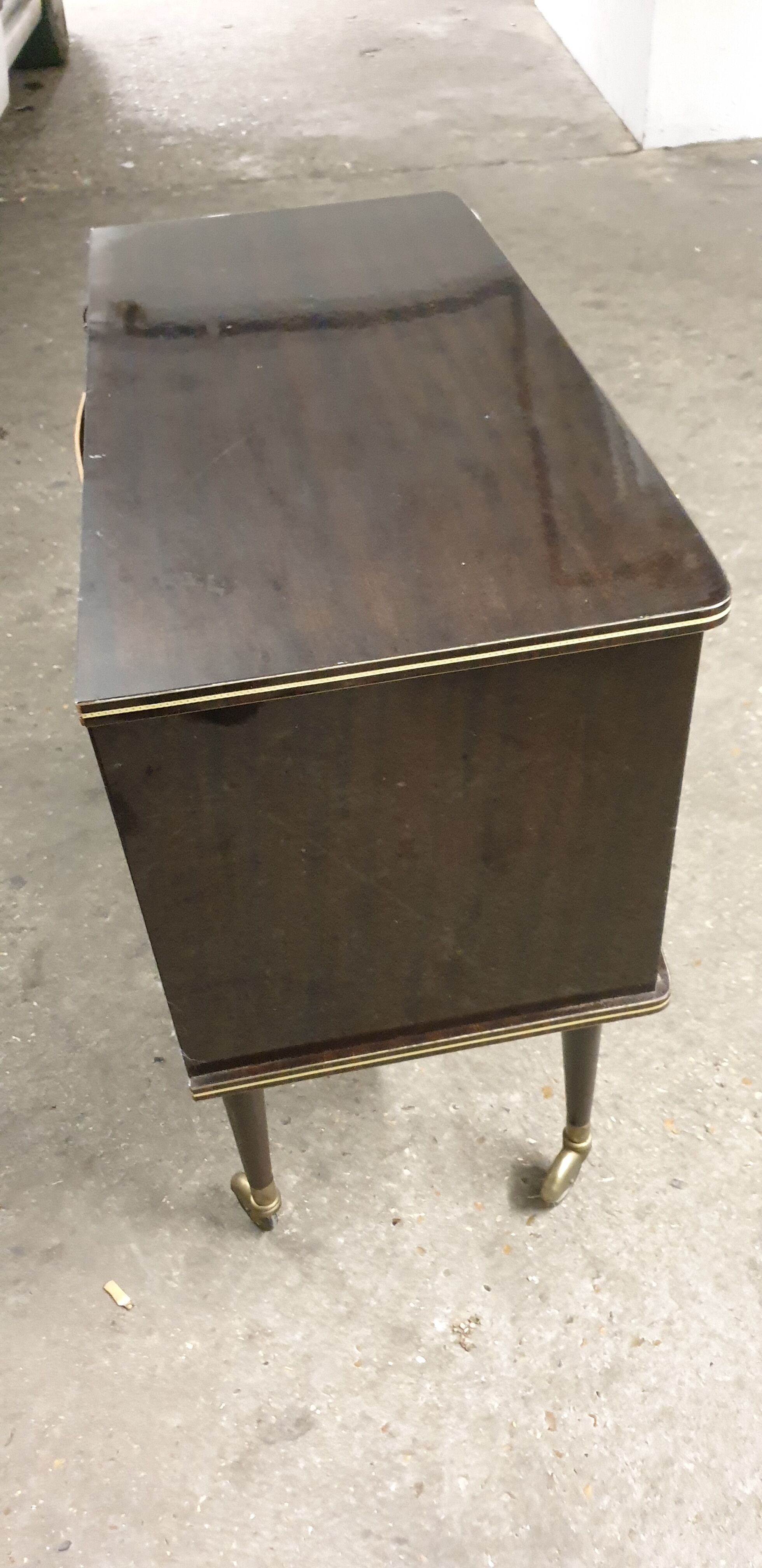 Vintage roller bar