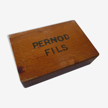 Card game "Pernod Sons" in its wooden box. Old advertising object