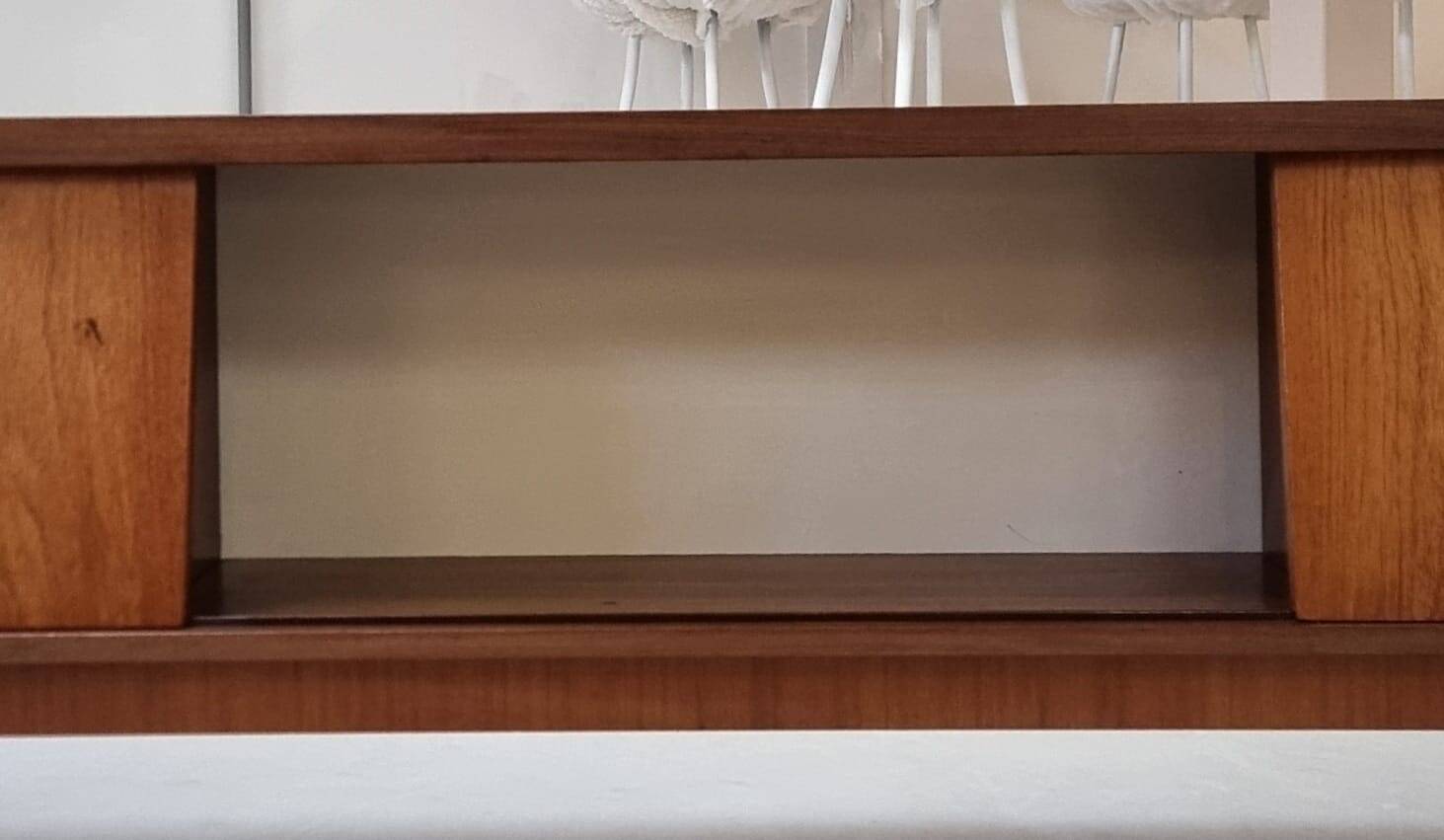 Lowboard du milieu du siècle