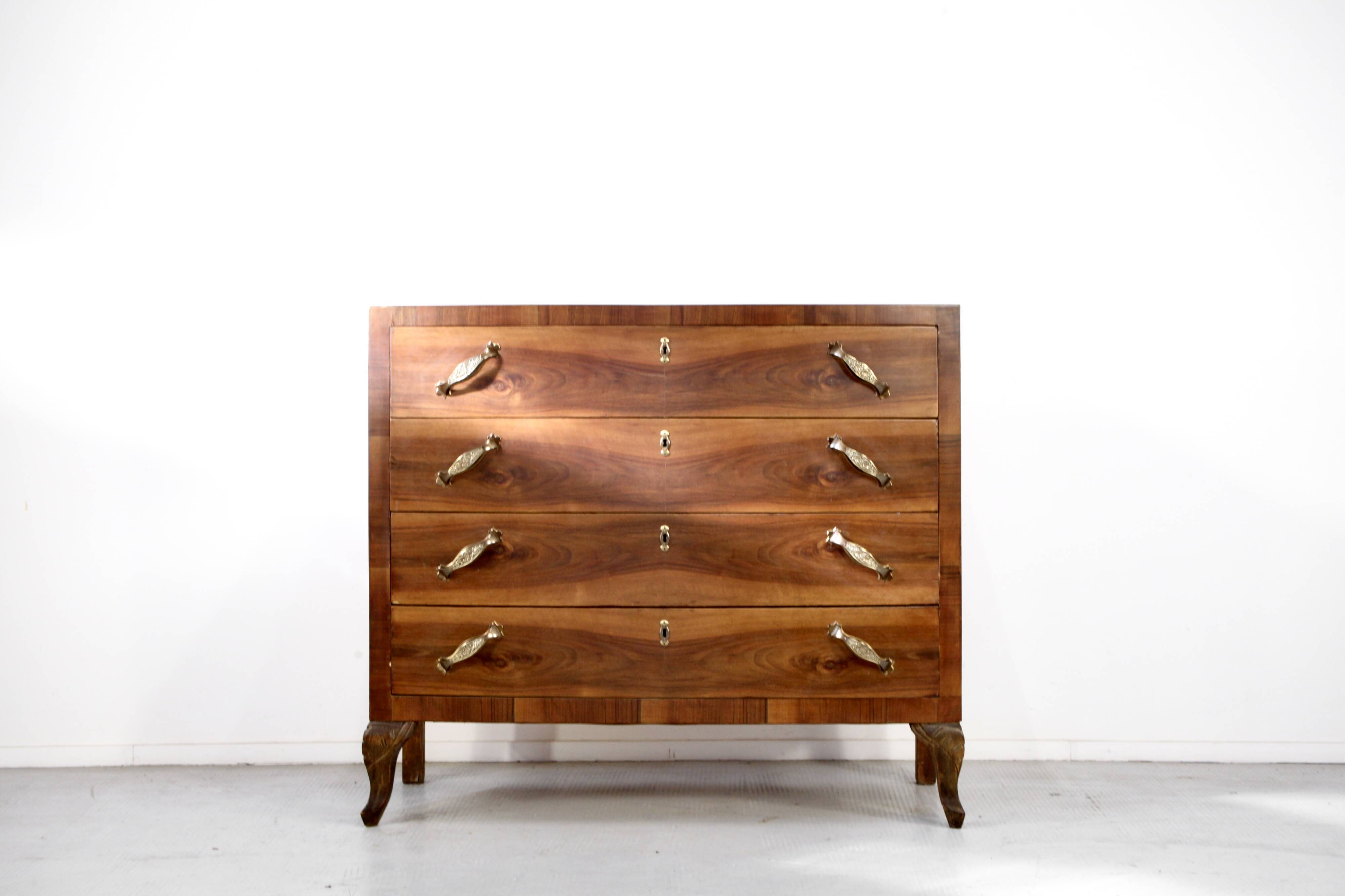 Commode Art Déco italienne en noyer, années 1930.
