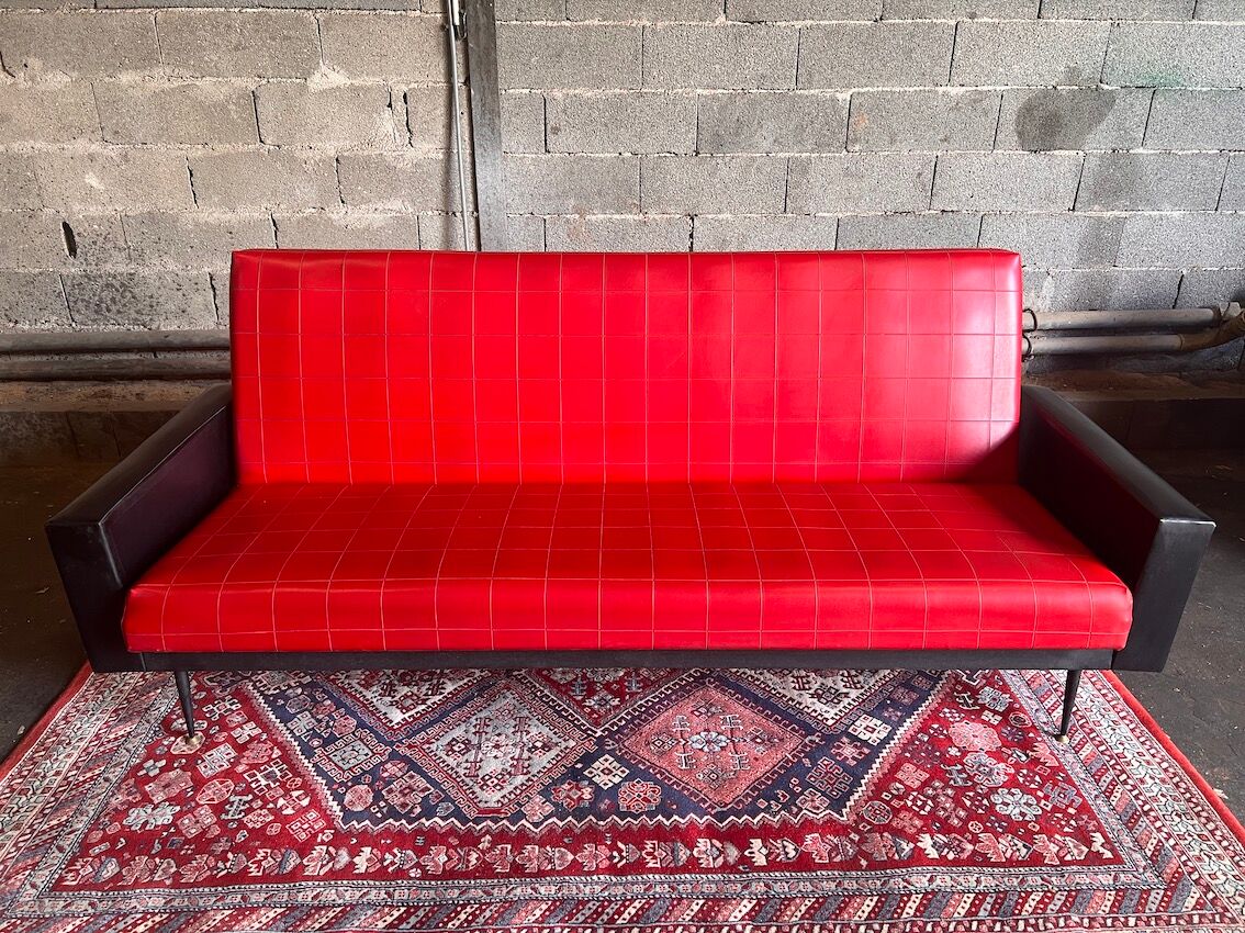 Vintage Daybed sofa bed from the 60s in red and black skaï