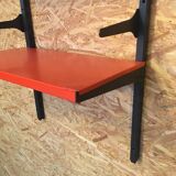 Tomado shelf