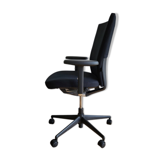 Vitra ID Soft office chair by Antonio Citterio