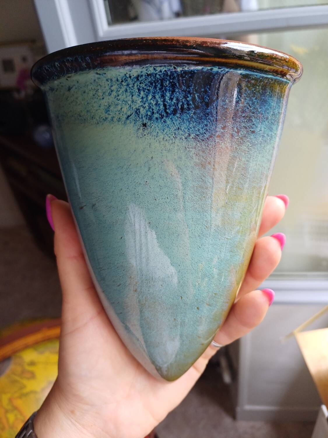 Jardinière murale vintage en céramique émaillée, signée