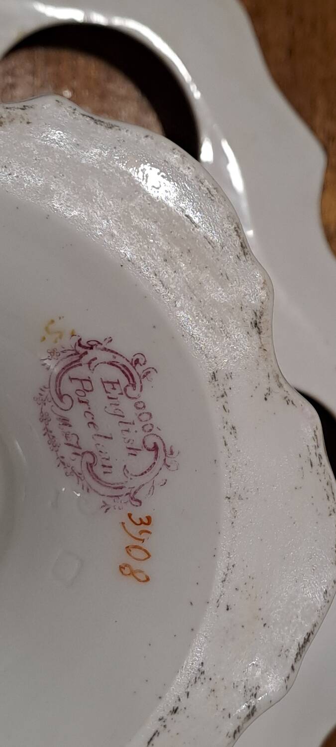 Fine English porcelain. Egg cup holder