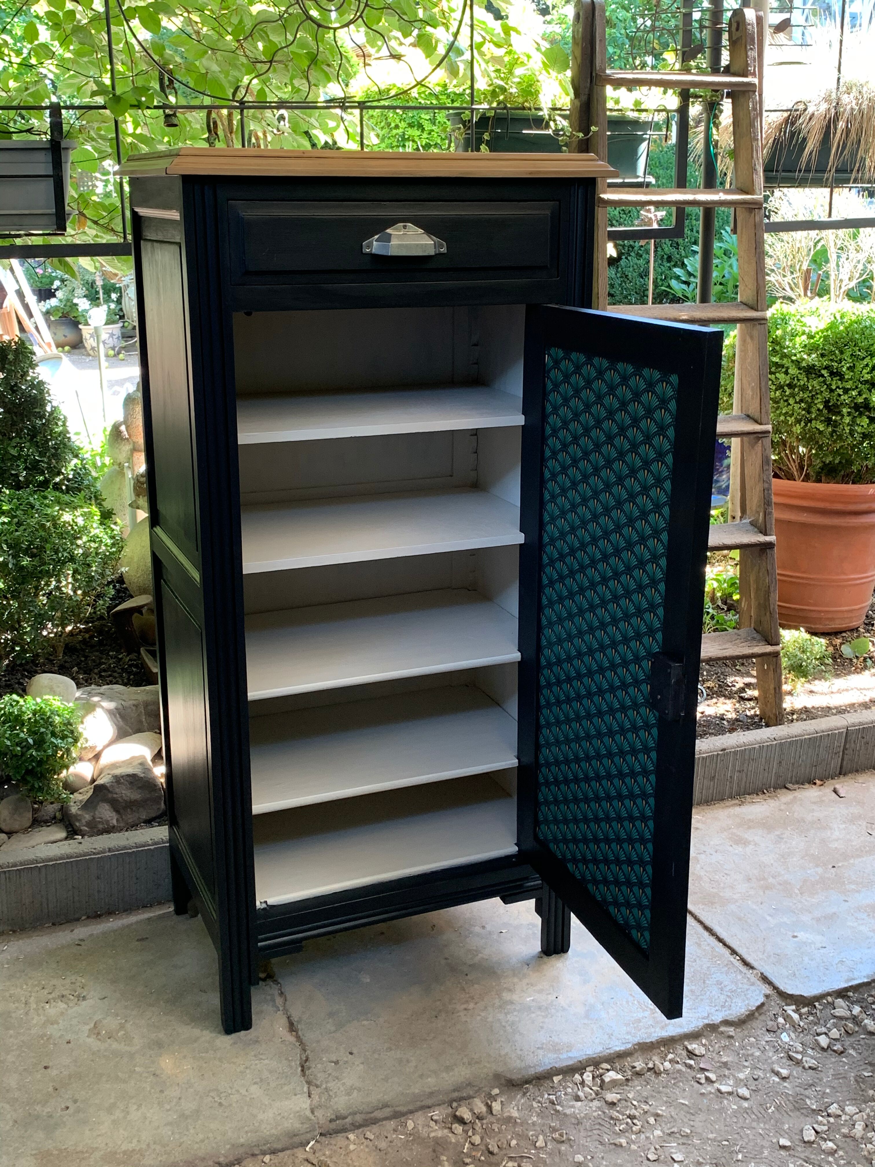 Top Parisian buffet 1930