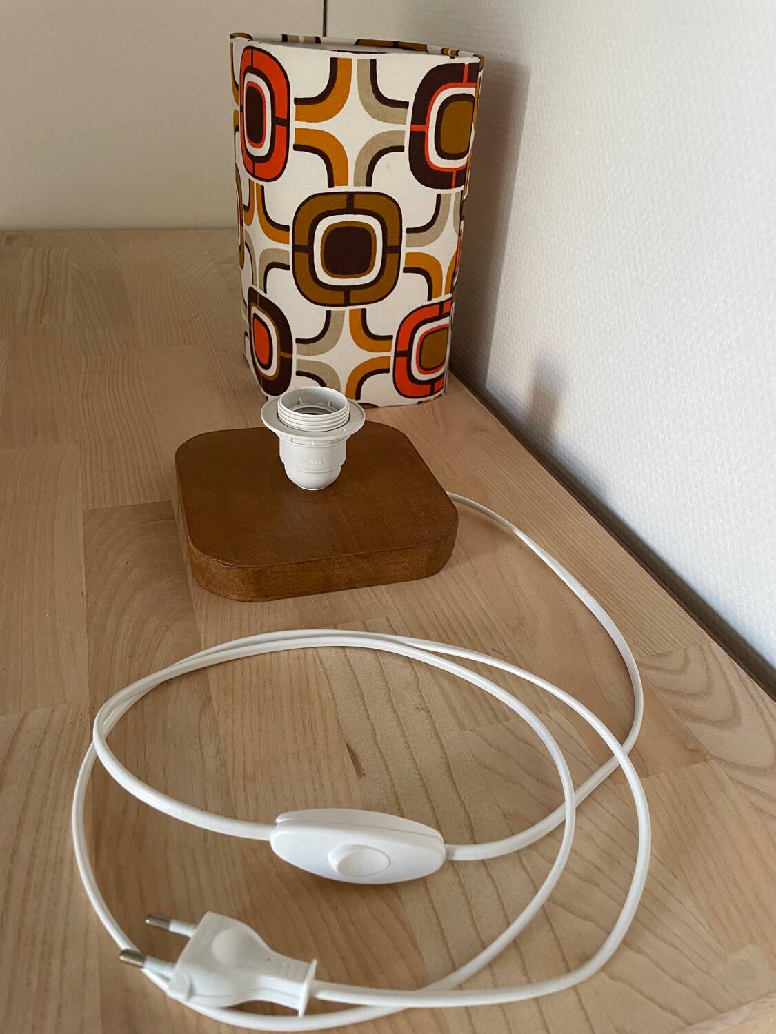 Lam'angel Kansas bedside lamp