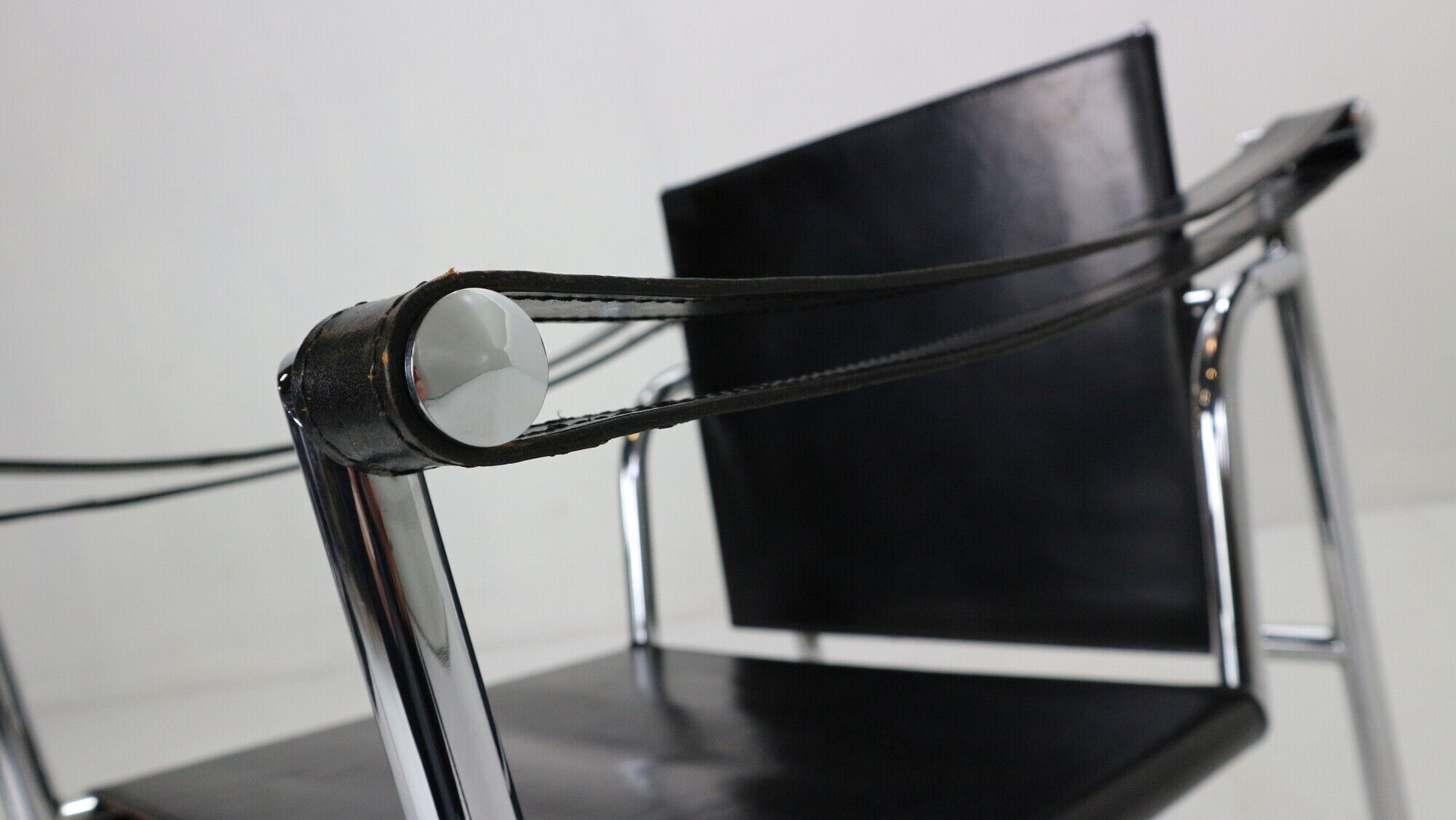 Le Corbusier Set of 2 Black Leather Armchairs Model- LC1 for Cassina, 1970s