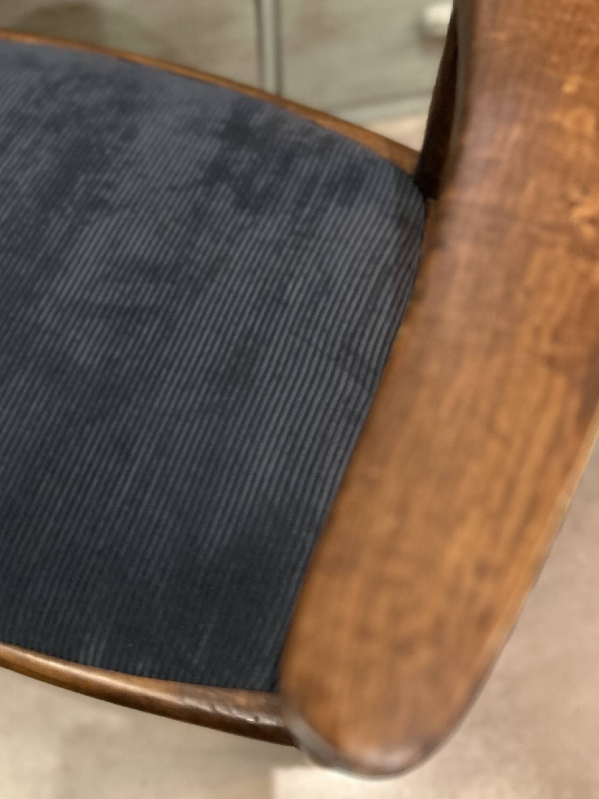 Scandinavian armchair in the style of Hans Wegner.