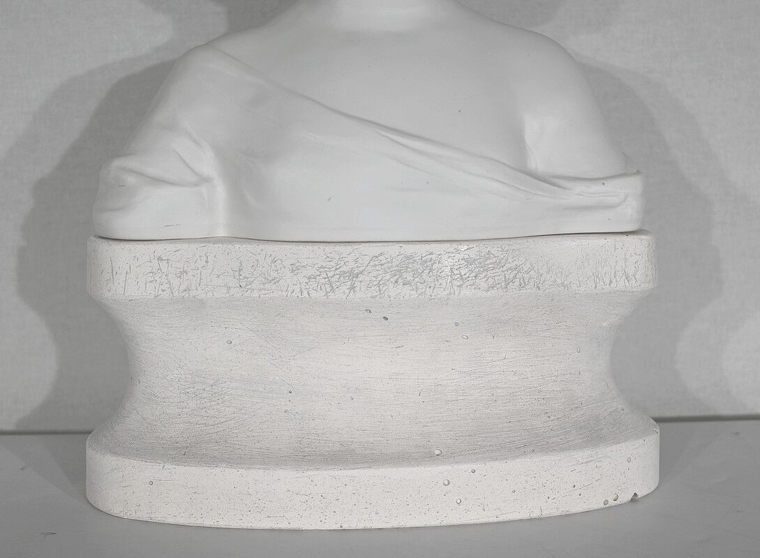 Children's bust in biscuit of limoges – early twentieth century