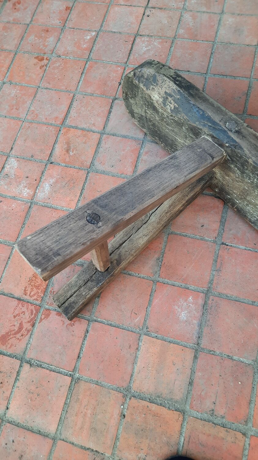 Paire de bancs en bois