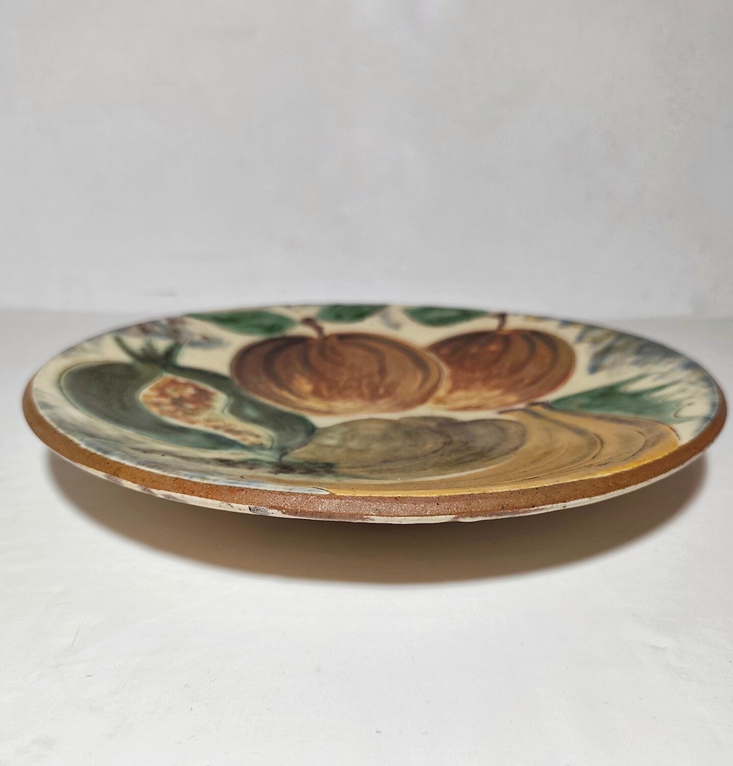 Plato de cerámica "Puigdemont". España 1970s.