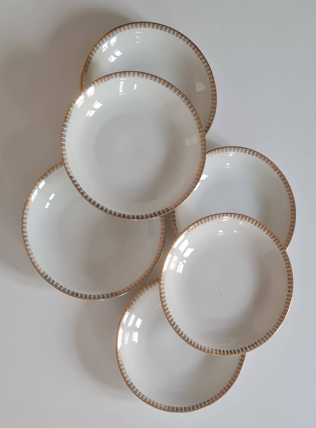 Set of 6 porcelain plates