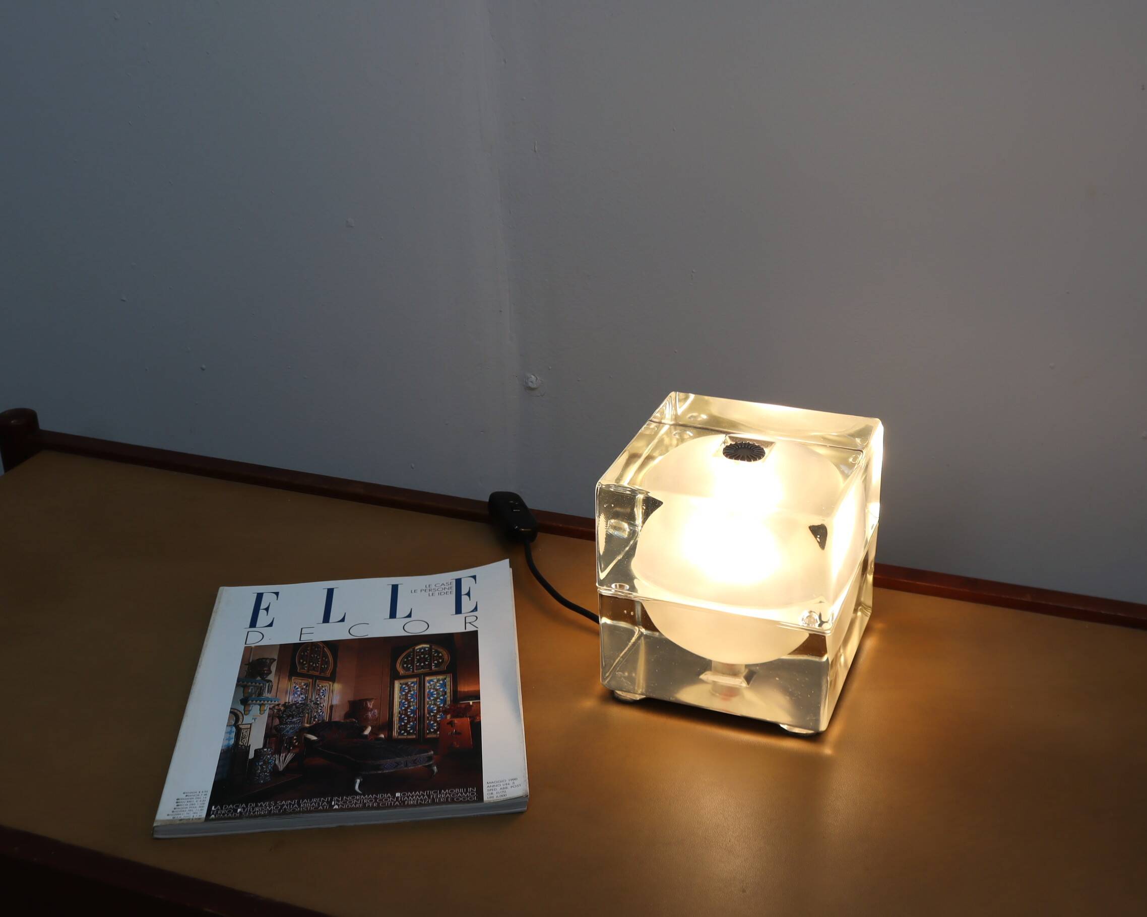 1960s Cubosfera table lamp by Alessandro Mendini for Fidenza Vetraria