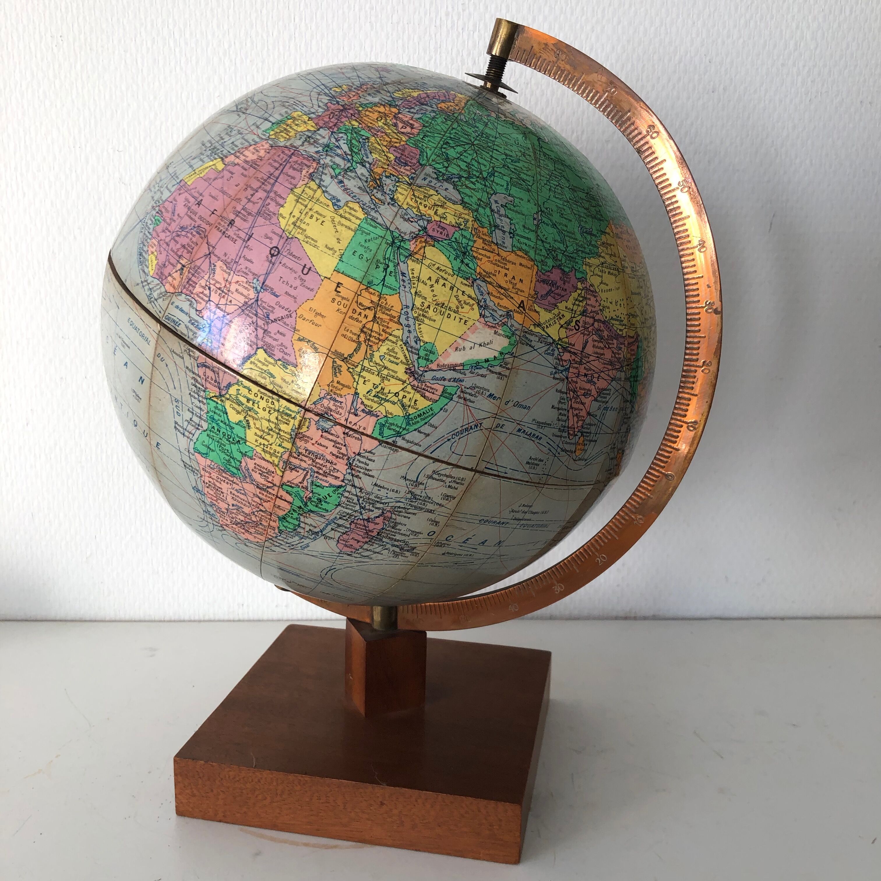 Globe Girard Baker 34 cm vintage 1950