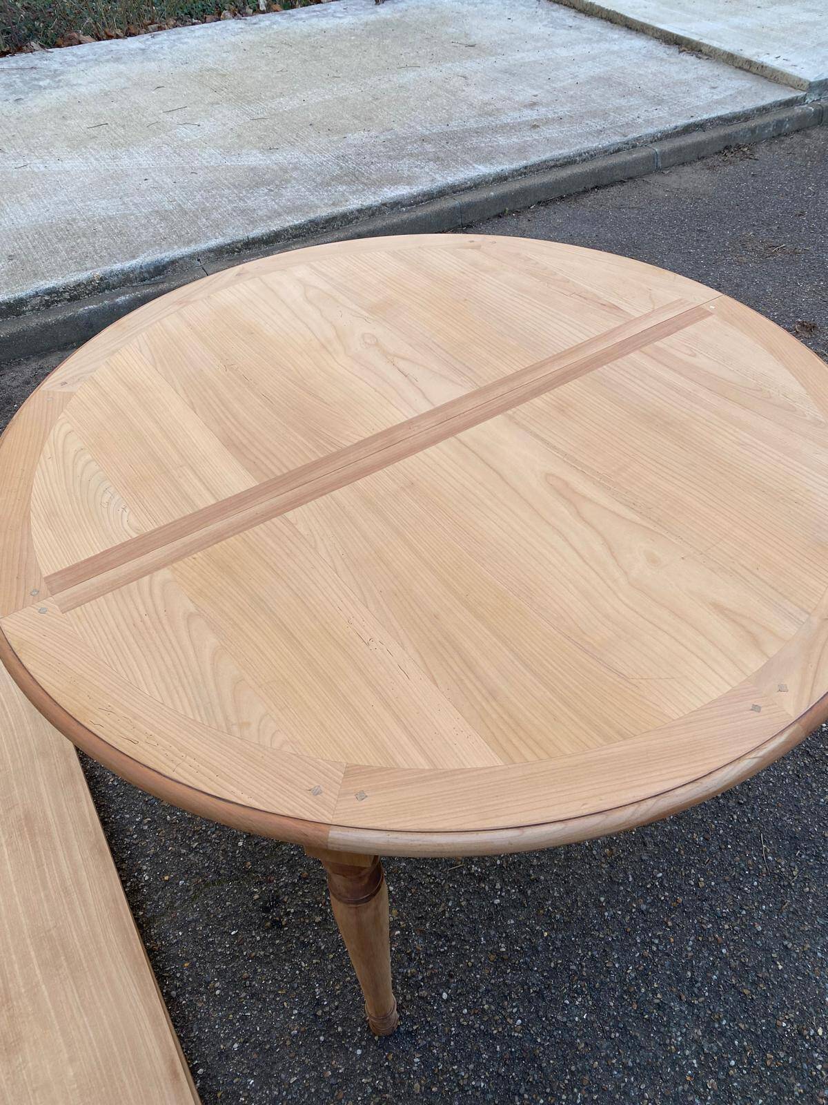 Table à manger ronde extensible rénovée Louis Philippe 120-220cm 19ème
